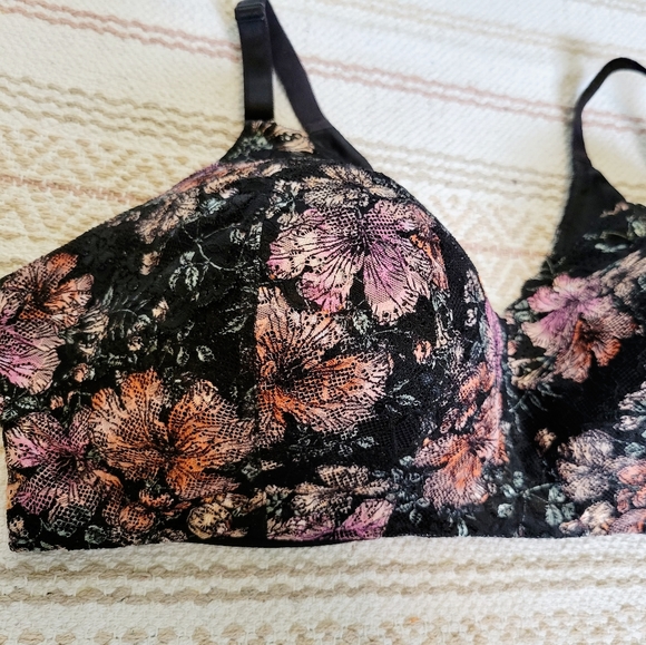 46DDD Torrid Curve Bra and Panty Set - Picture 4 of 6